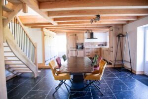 Binnen woonkamer vakantiehuis in Saint-Pierre-les-etieux
